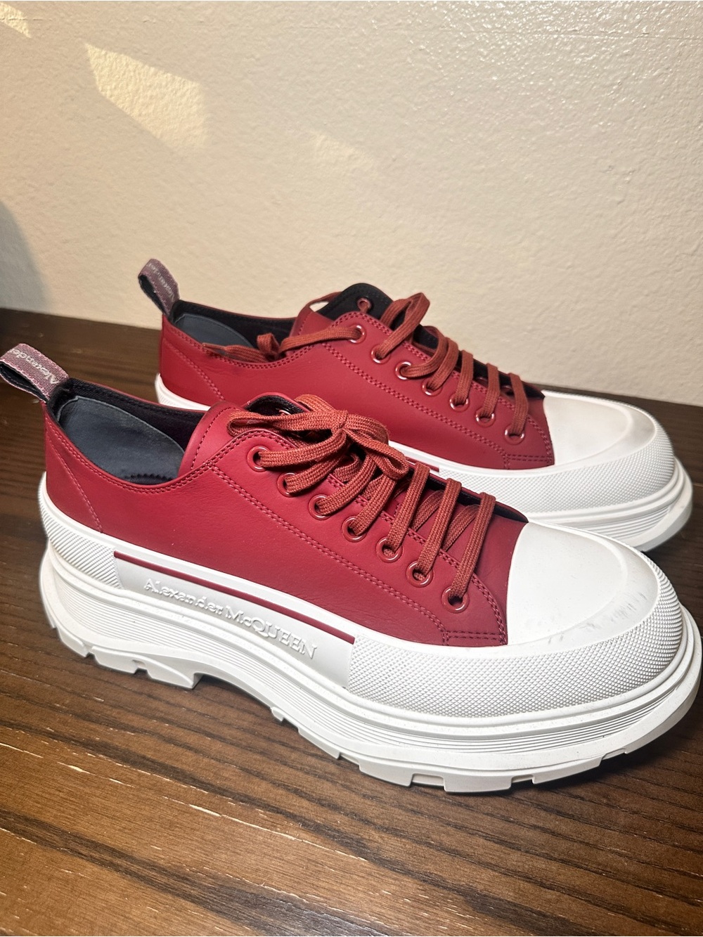 Alexander McQueen Men’s Burgundy Low-Top Platform Sneakers US size Men’s 15